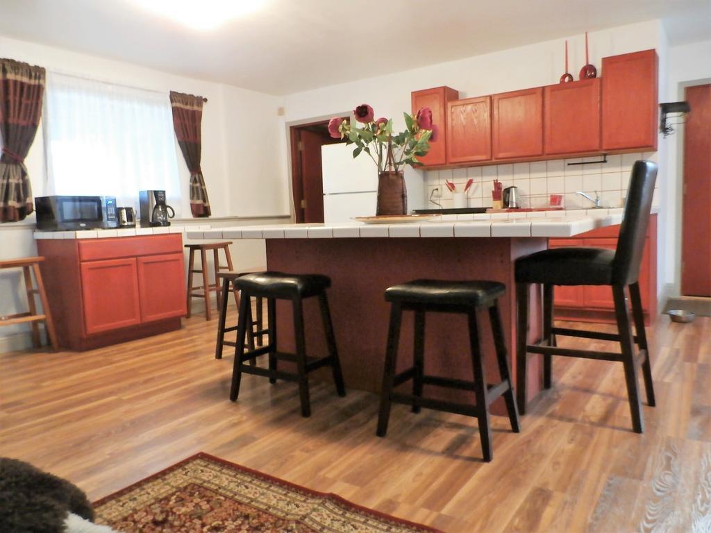 New Charming 2 Bedrooms Unit Close To Everything Oakhurst Exterior photo